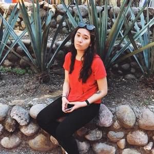 Meet your Posher, Zoe mana